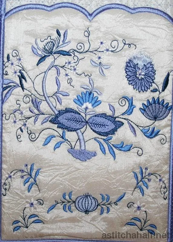 Blue Onion Hanger Cover and Closet Organizer